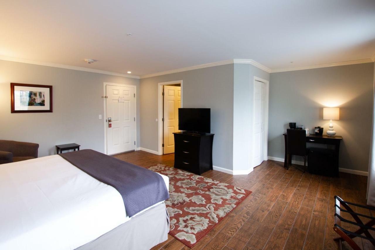 The Dahlonega Square Hotel & Villas Exterior foto